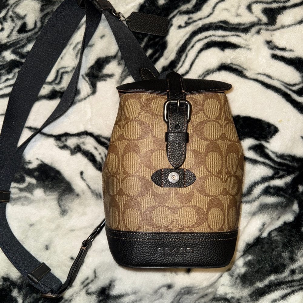 Coach Hudson Small Pack